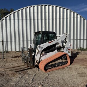 Bobcat T650 (Non-marking Tracks) Enclosed Cab with Air Conditioning and Heat